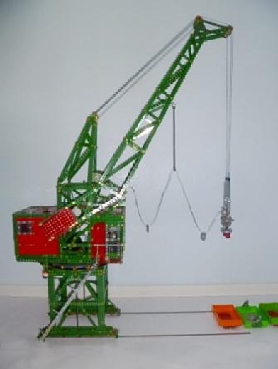 SML35 Level Luffing Dockside Crane
